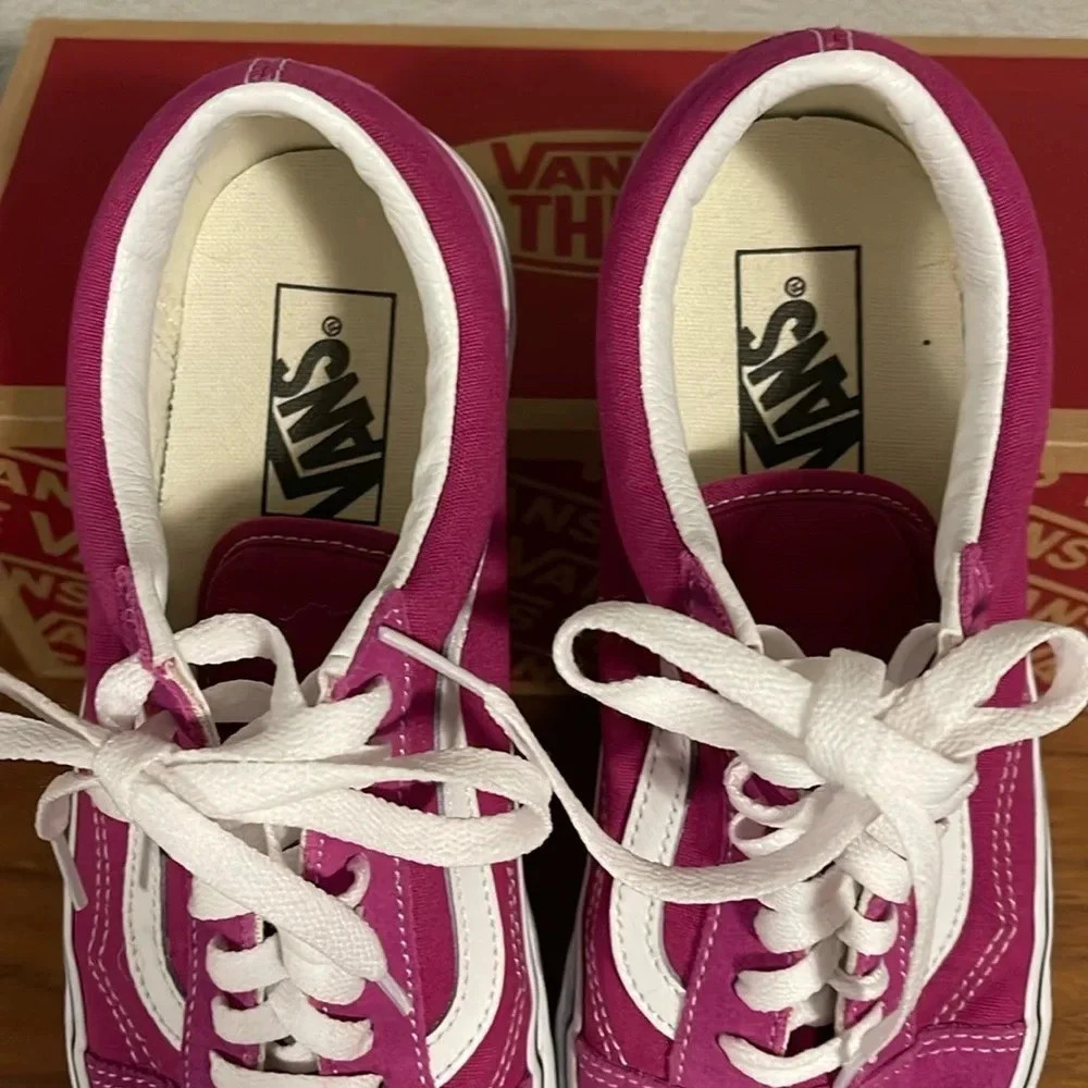 Vans Old Skool Fuchsia Red/True White Shoes- Size 8M/9.5W- worn once! - Picture 5 of 8